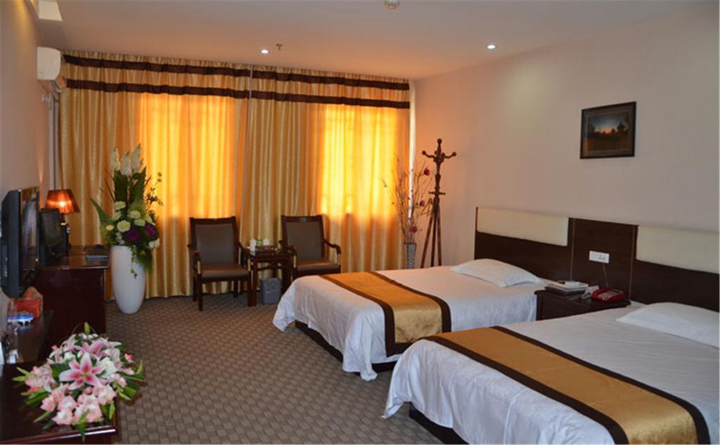 Wudangshan Yinjie Holiday Hotel Danjiangkou Habitación foto